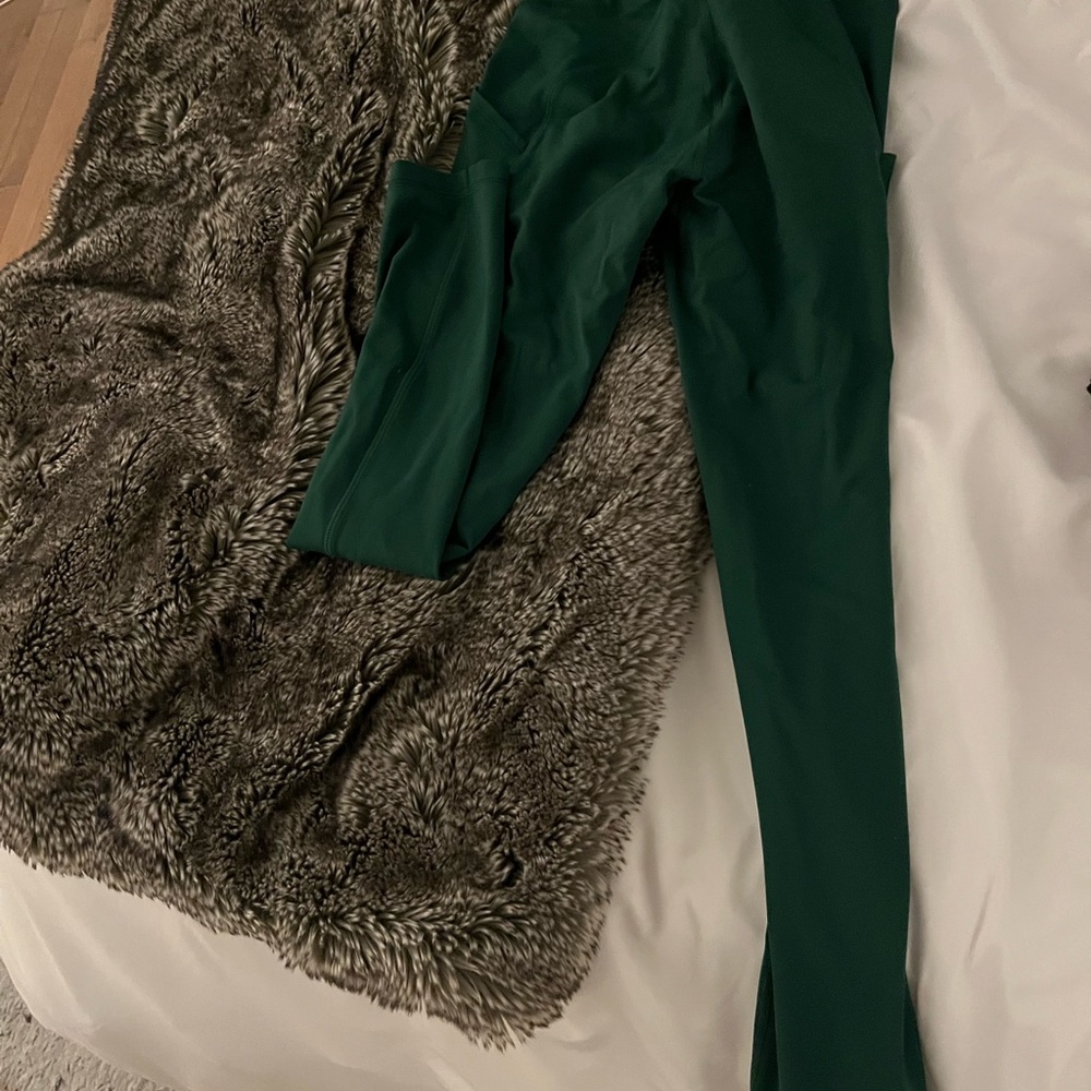 Lululemon Athletica Green Straight Leg Pants